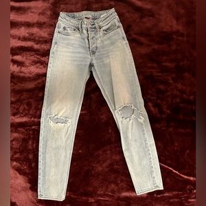 American Eagle vintage high rise jeans